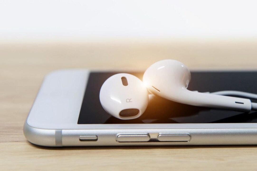 Get the Most Out of Your Device With These 9 Cool iPhone Hacks